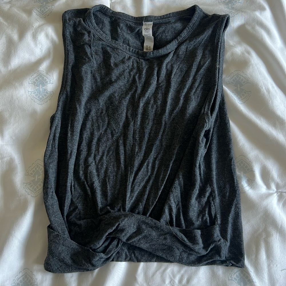 Alo Crop Top - super cute! Size XS